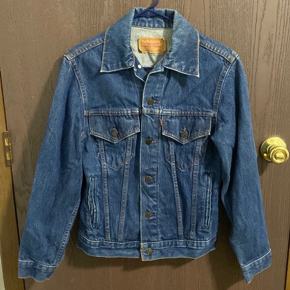 Levi’s Size 34 Denim Jean Jacket